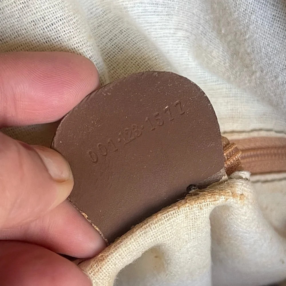 Authentic Gucci vintage bamboo suede shoulder bag - Picture 10 of 12